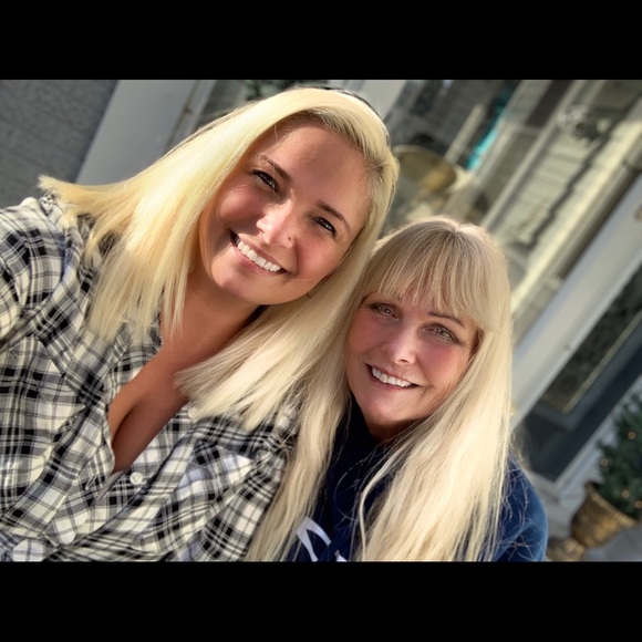 Meet the Posher Other - Meet your Poshers, Ashley and Kathy!